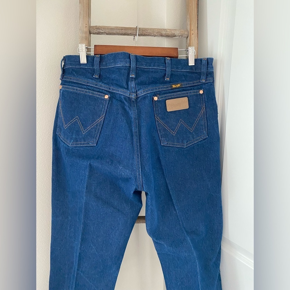 Men’s Wrangler - WRANGLER COWBOY CUT ORIGINAL FIT JEAN - Size 35x38 - Picture 11 of 12